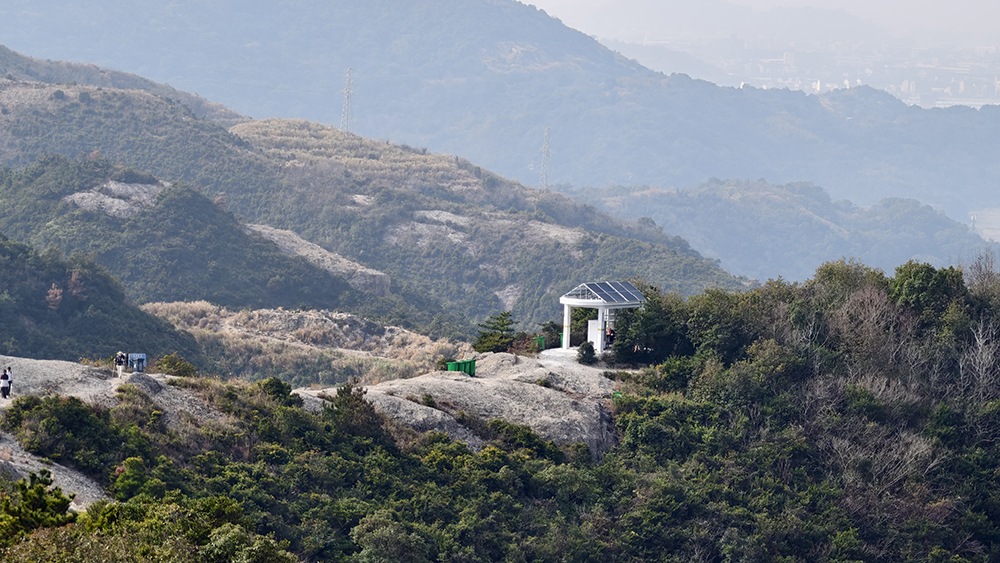 旭日新闻 | 以匠心赴山海 以初心暖游人——旭日滚塑携手小交陈村，共建山间自助补给站